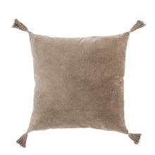 Afbeelding in Gallery-weergave laden, Kussen velvet, kwastjes
