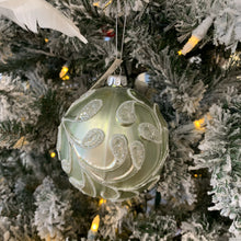 Afbeelding in Gallery-weergave laden, Kerstbal groen &quot;leaf&quot;
