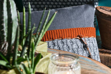 Afbeelding in Gallery-weergave laden, Kussen &quot;Joep&quot;
